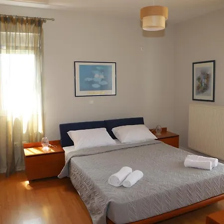 Evimerou Villa *